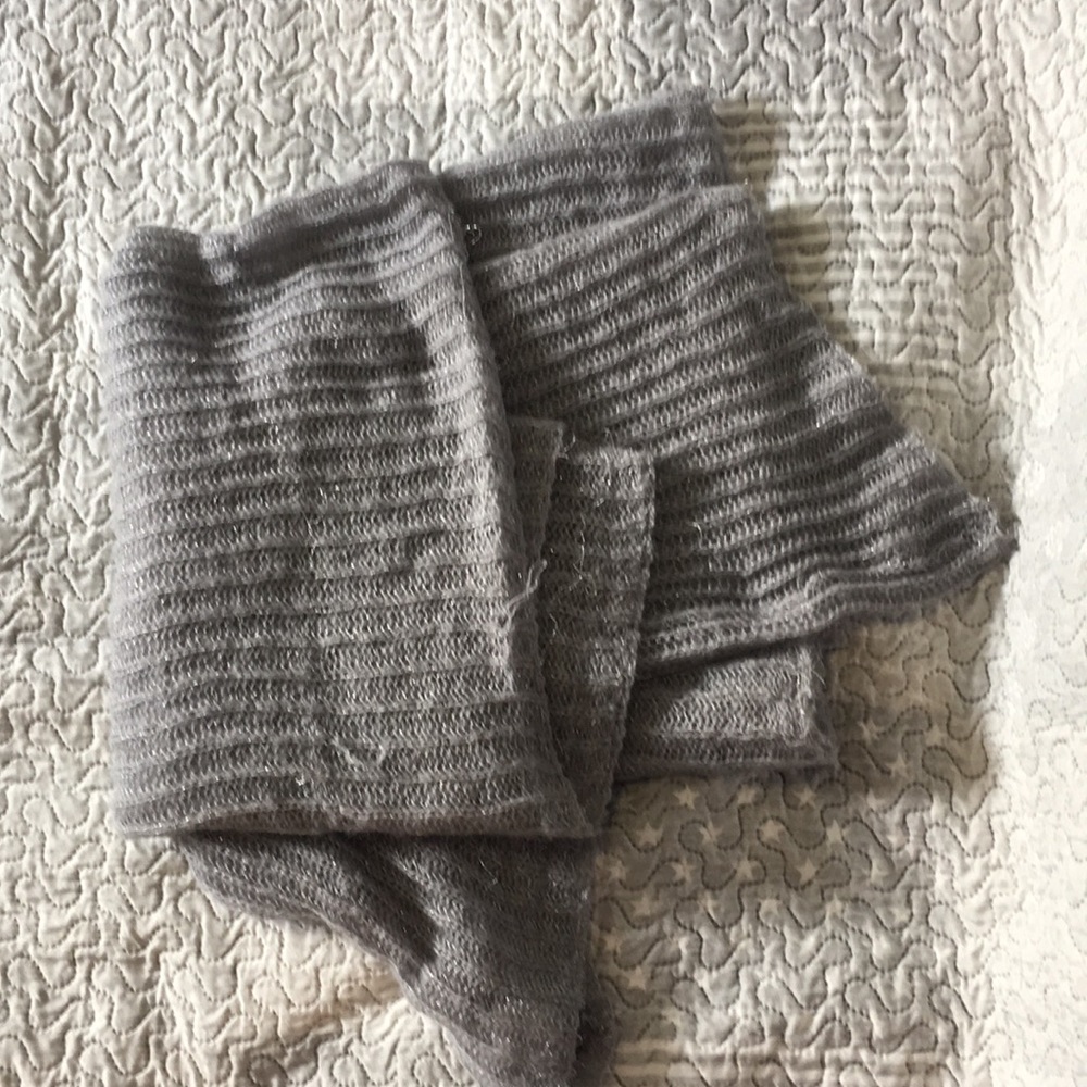 Silver thread Scarf - Picture 2 of 8